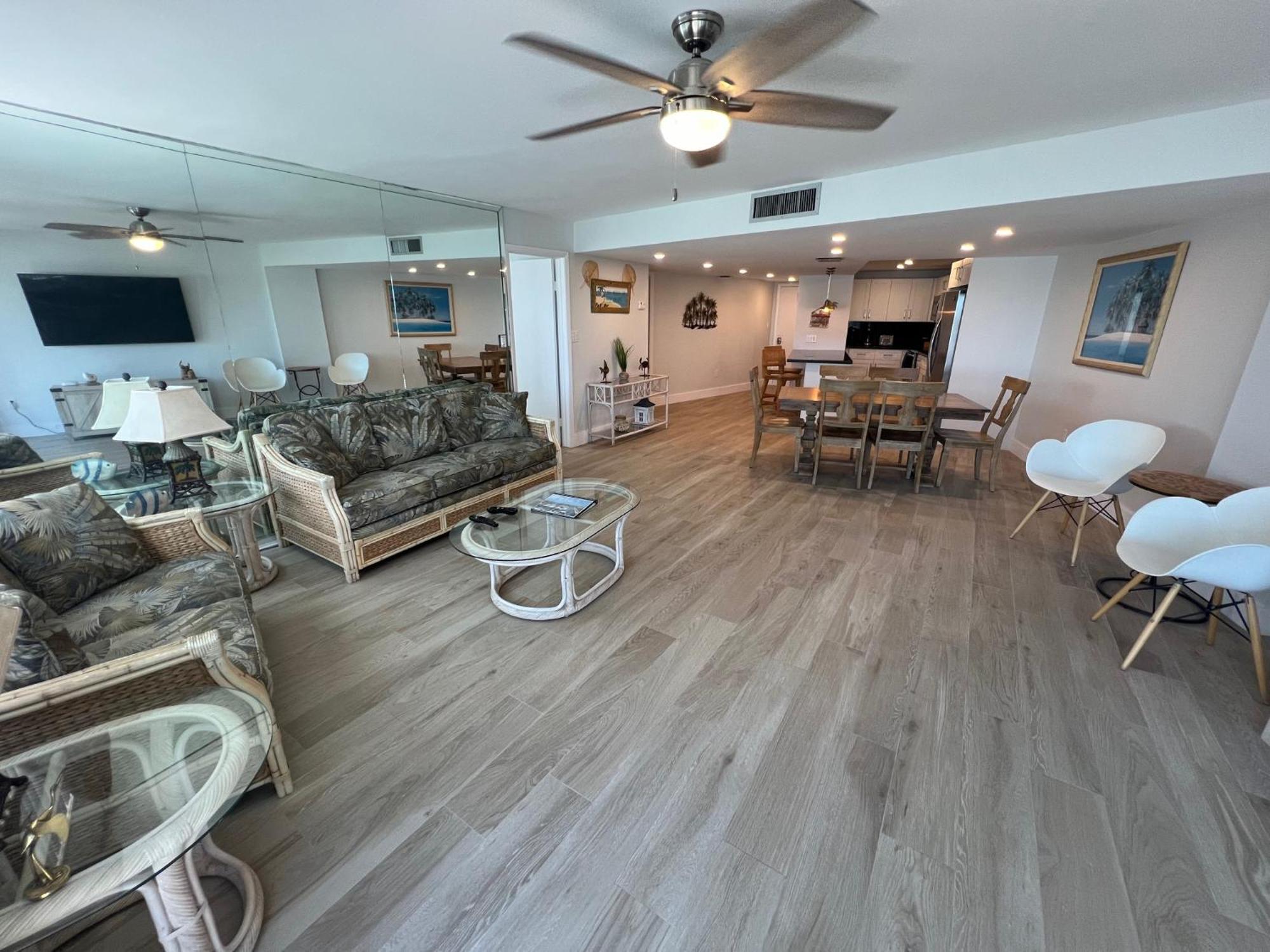 Licensed Mgr - Modern Oceanfront Condo! Beautiful Ocean Views! Beach Resort! 2 King Beds! Key Largo Buitenkant foto